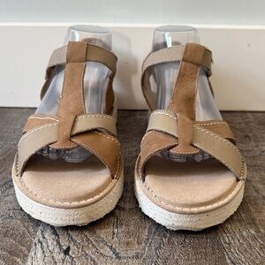 * NWOT*On Foot | Leather Sandals
